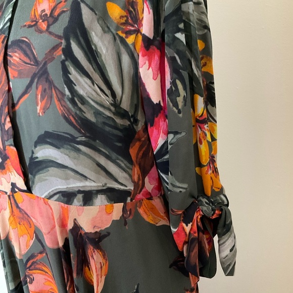 Soft Surroundings Green Provincia Maxi Dress | Floral | Handkerchief Hem | XS - Picture 6 of 11